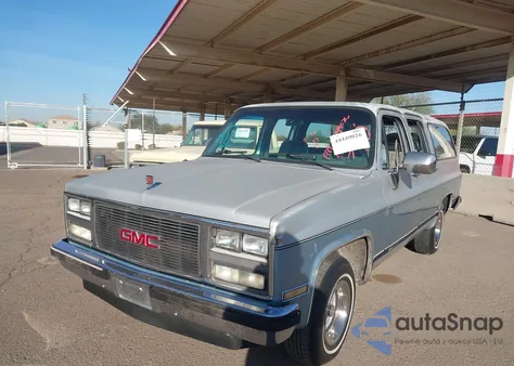 1989 GMC Suburban R15 Conventional z USA, uszkodzony, nr VIN 1GKER16K7KF534224
